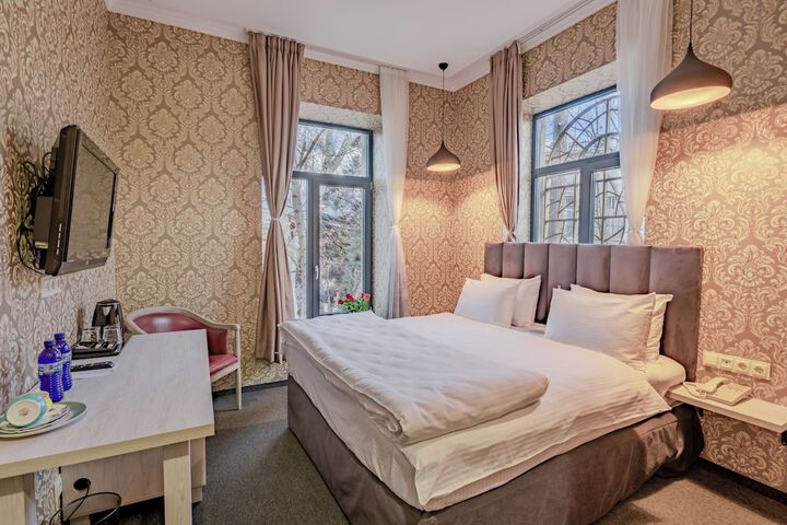 Room 47 of 163