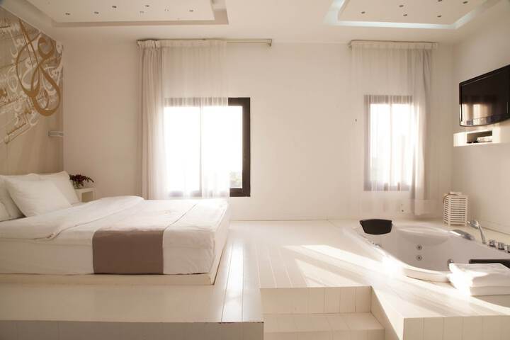 Room 14 of 54