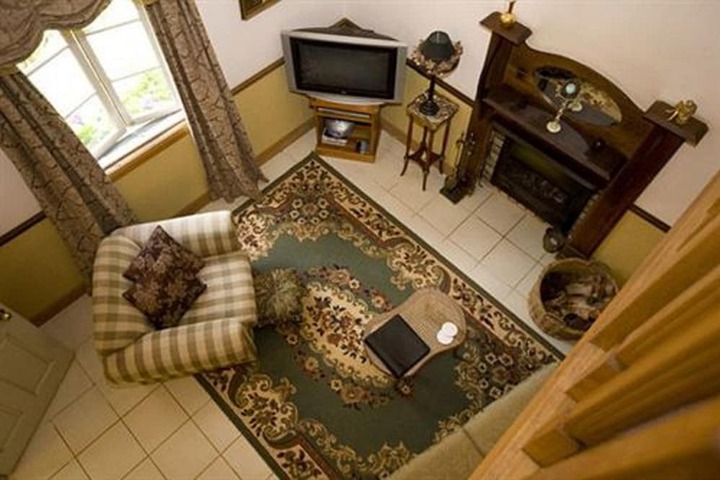 Room 20 of 49