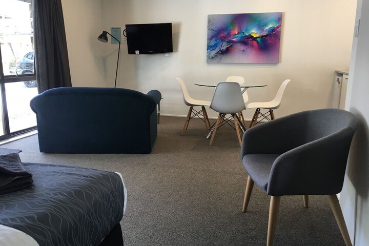 Room 77 of 141
