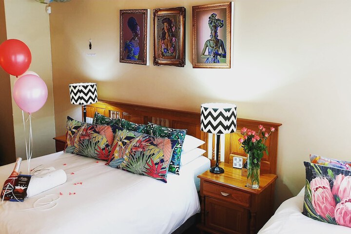 Room 11 of 37