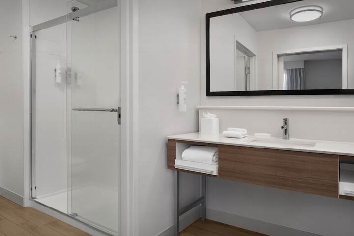 Bathroom shower