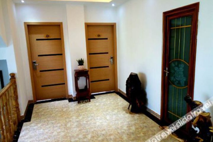 Hotel Interior 4 of 16