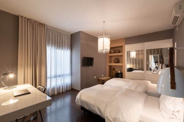 Room 14 of 51