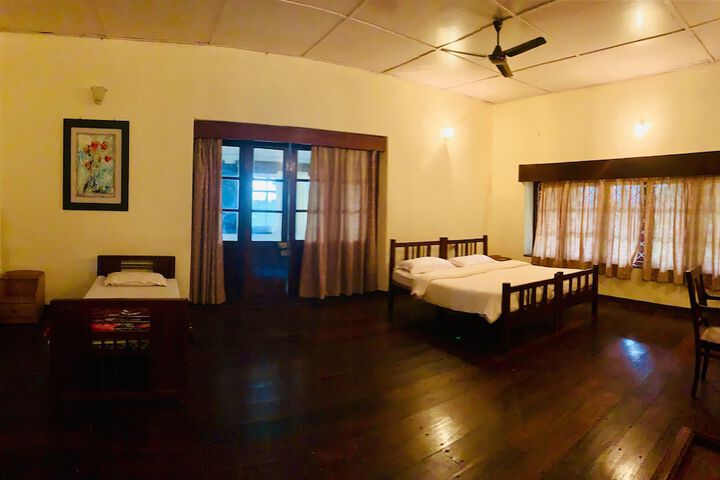 Room 4 of 53