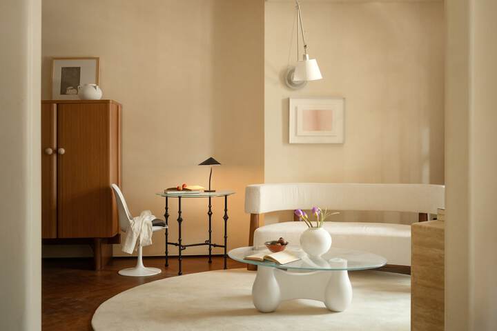 Room 35 of 79