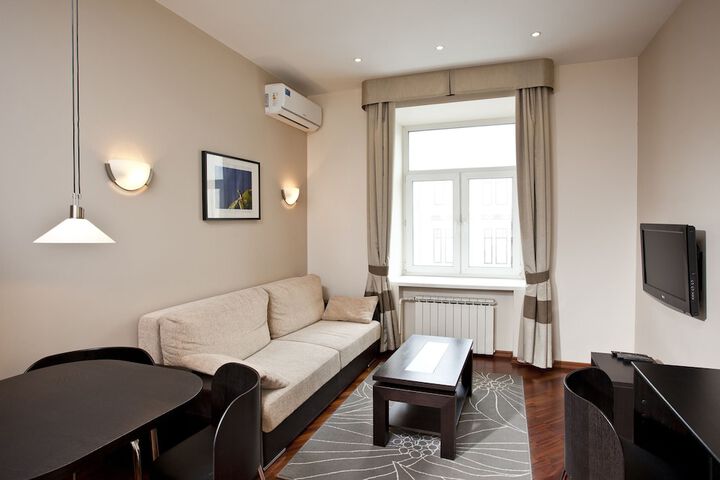 Room 6 of 31