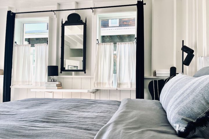 Room 26 of 230