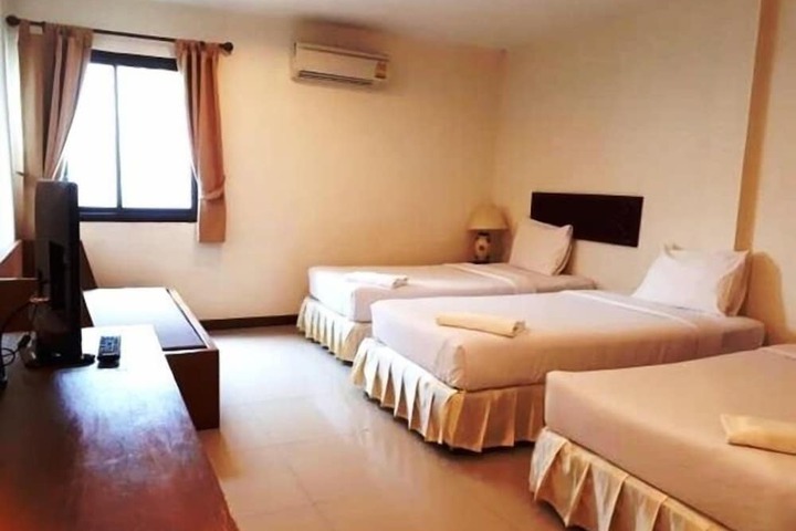 Room 18 of 36