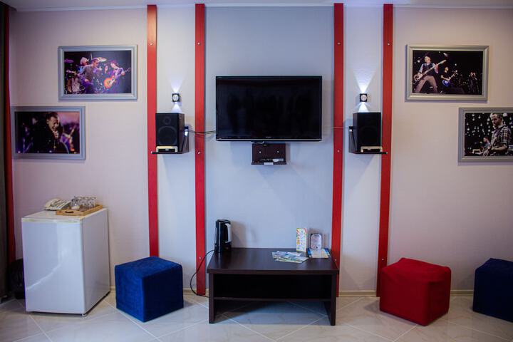 Room 17 of 101