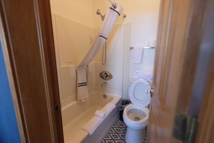 Room 74 of 120