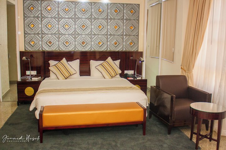 Room 12 of 23