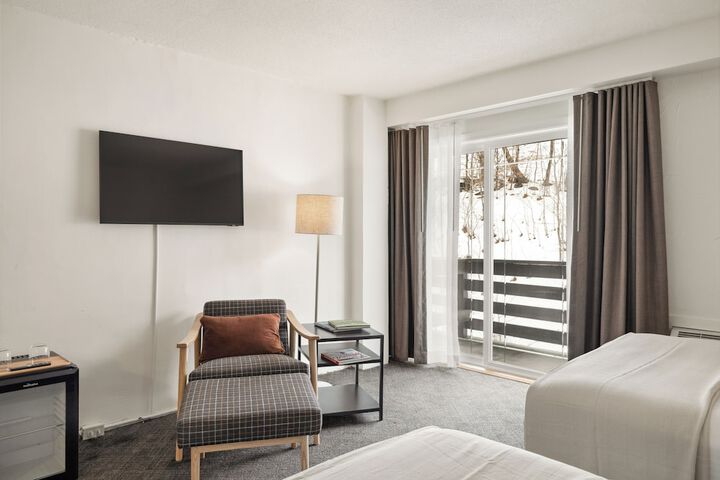Room 10 of 76