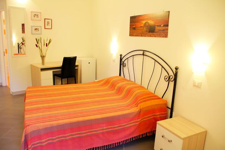 Room 4 of 24