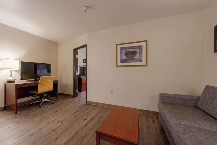 Room 91 of 132