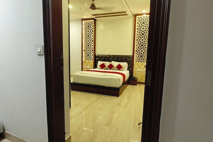 Room 45 of 115