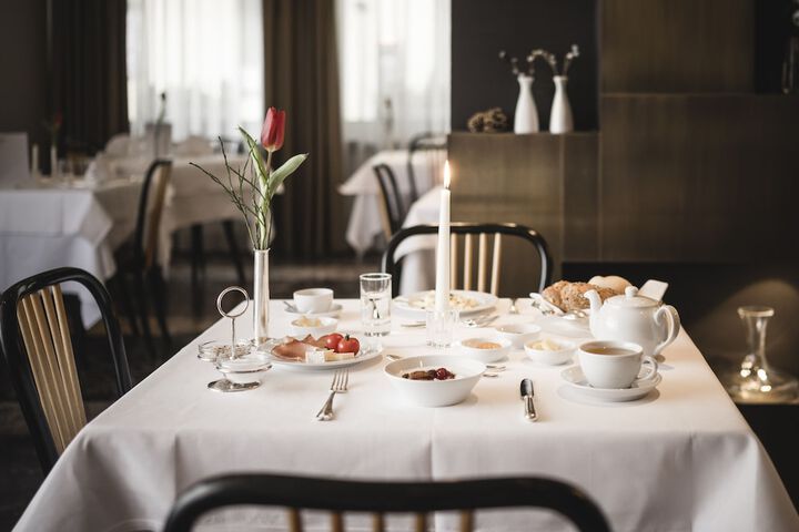 Dining 72 of 121