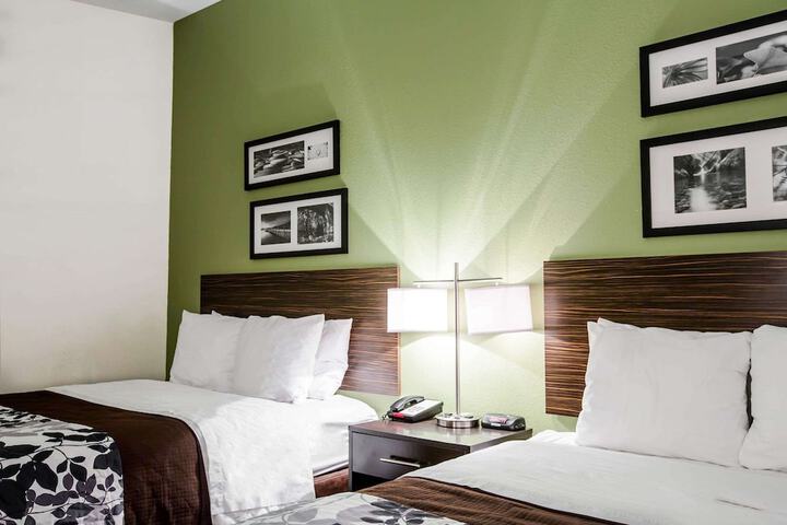 Room 9 of 35