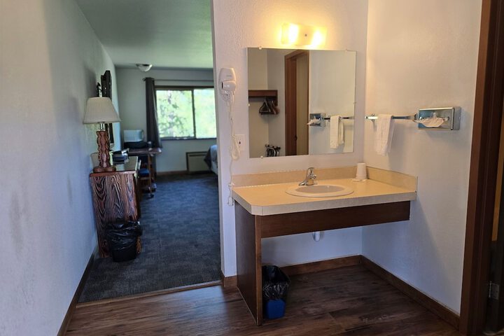 Room 12 of 45