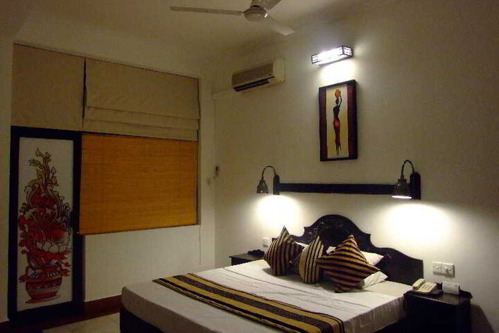 Room 10 of 10