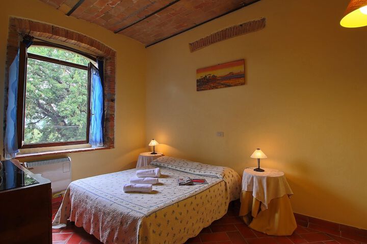Room 18 of 131