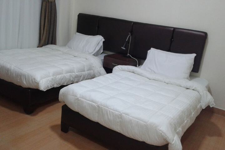 Room 13 of 48