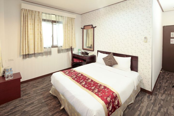 Room 10 of 40