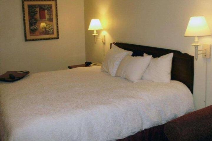 2 Double Beds
