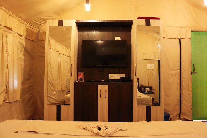 Room 92 of 125