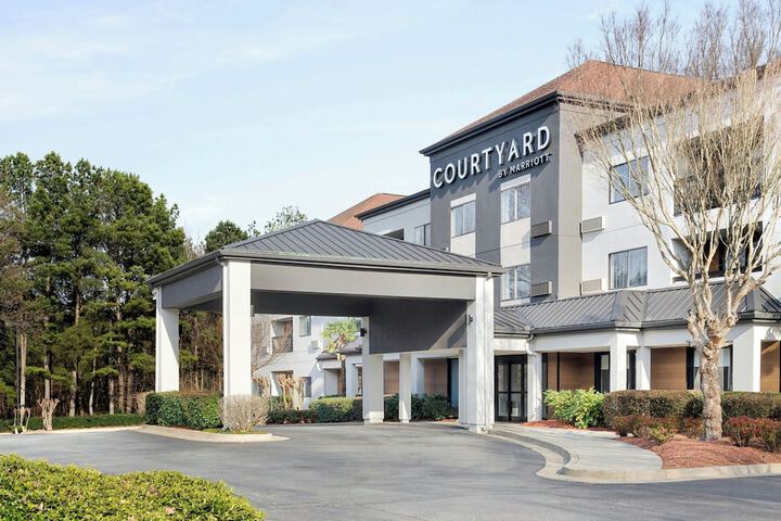 Hotel 43 of 44