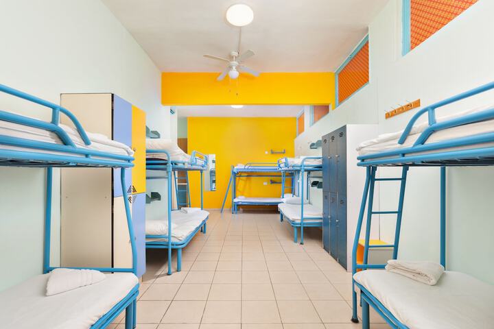 Room 29 of 137