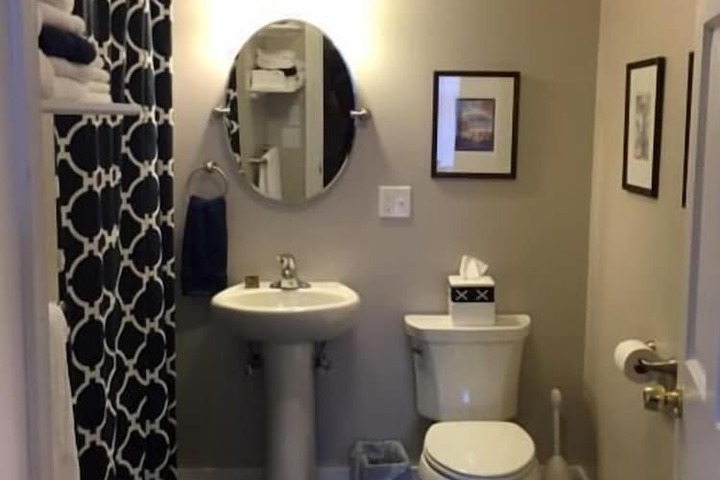 Room 42 of 46