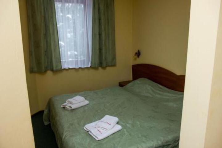 Room 6 of 36