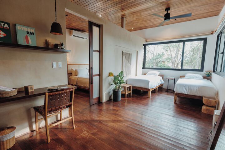 Room 47 of 114