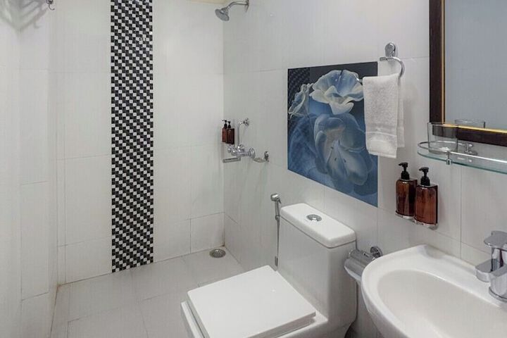 Room 15 of 25