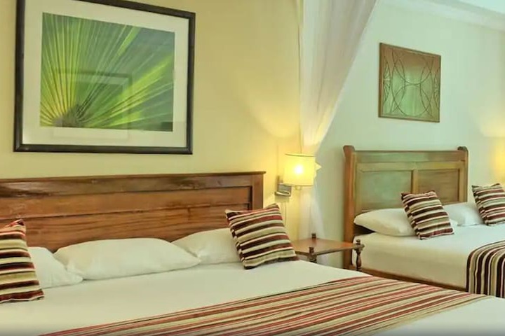 Room 23 of 68