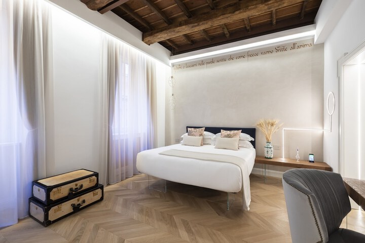 Room 20 of 90