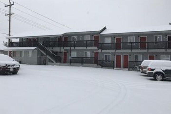 Mt. Bachelor Motel