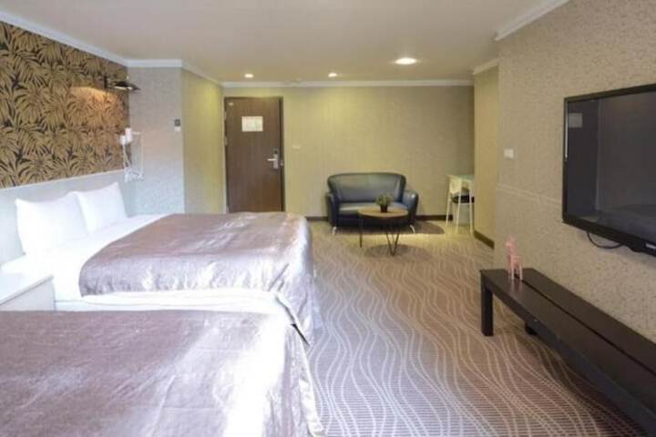 Room 26 of 69