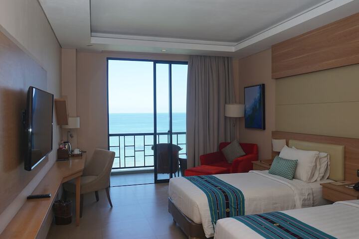 Room 16 of 46