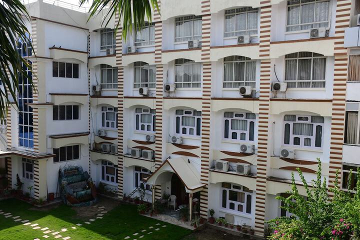 Hotel 17 of 17