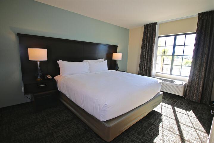 1 King Bed Studio Suite (9 of 15)
