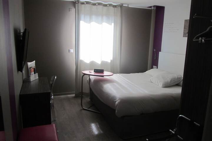 Room 6 of 60