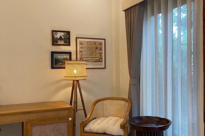 Room 11 of 49