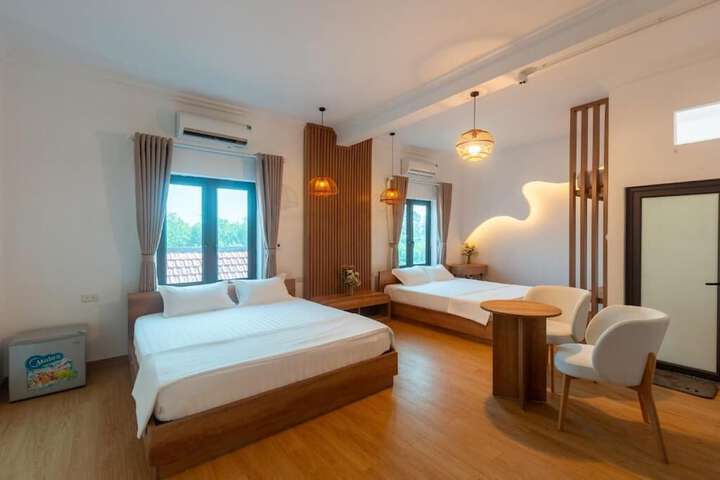 Room 4 of 62