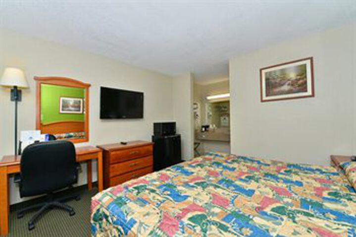 Room 6 of 11