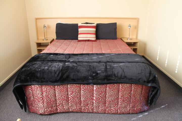 Room 6 of 51
