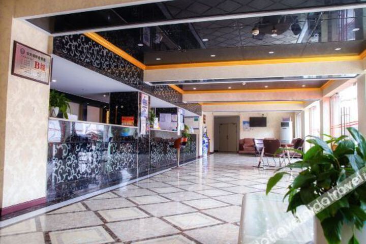 Hotel Interior 18 of 27