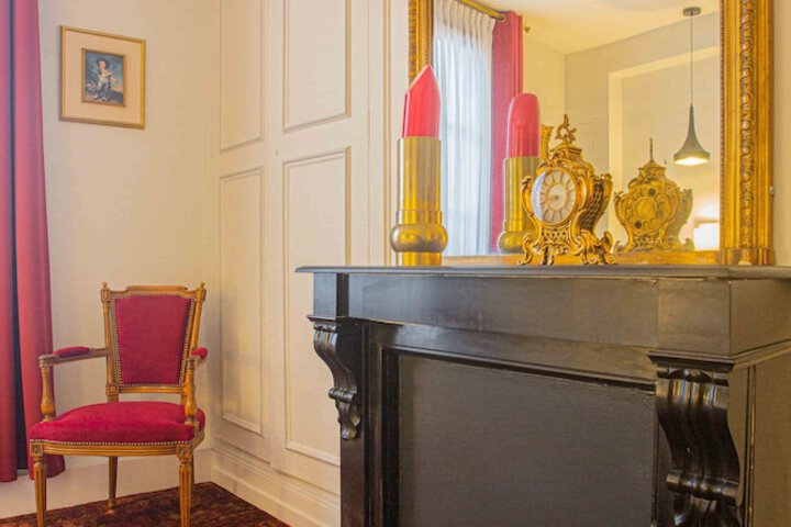 Room 7 of 65