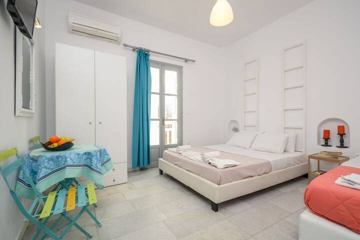 Room 6 of 42